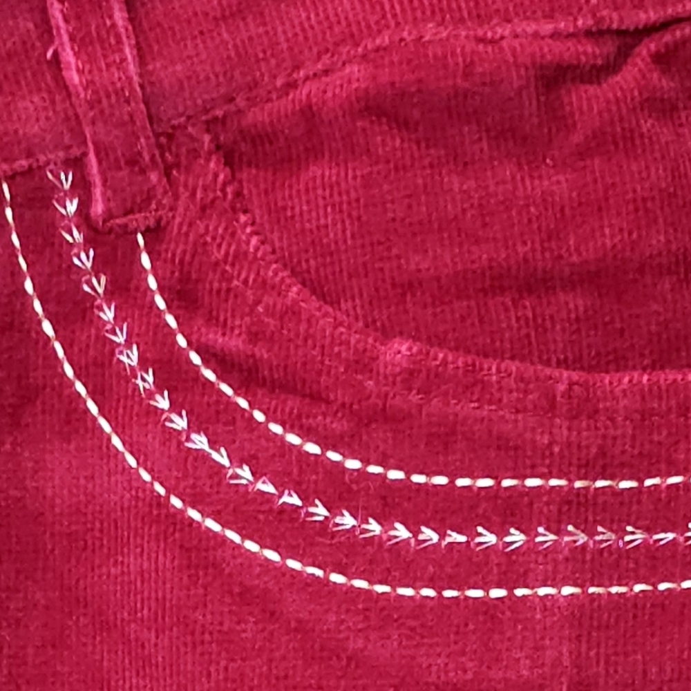 Beautiful corduroy Jeans In Burgundy Color - Picture 4 of 6